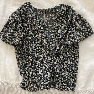 HYFVE Black and White Floral Blouse Size Small